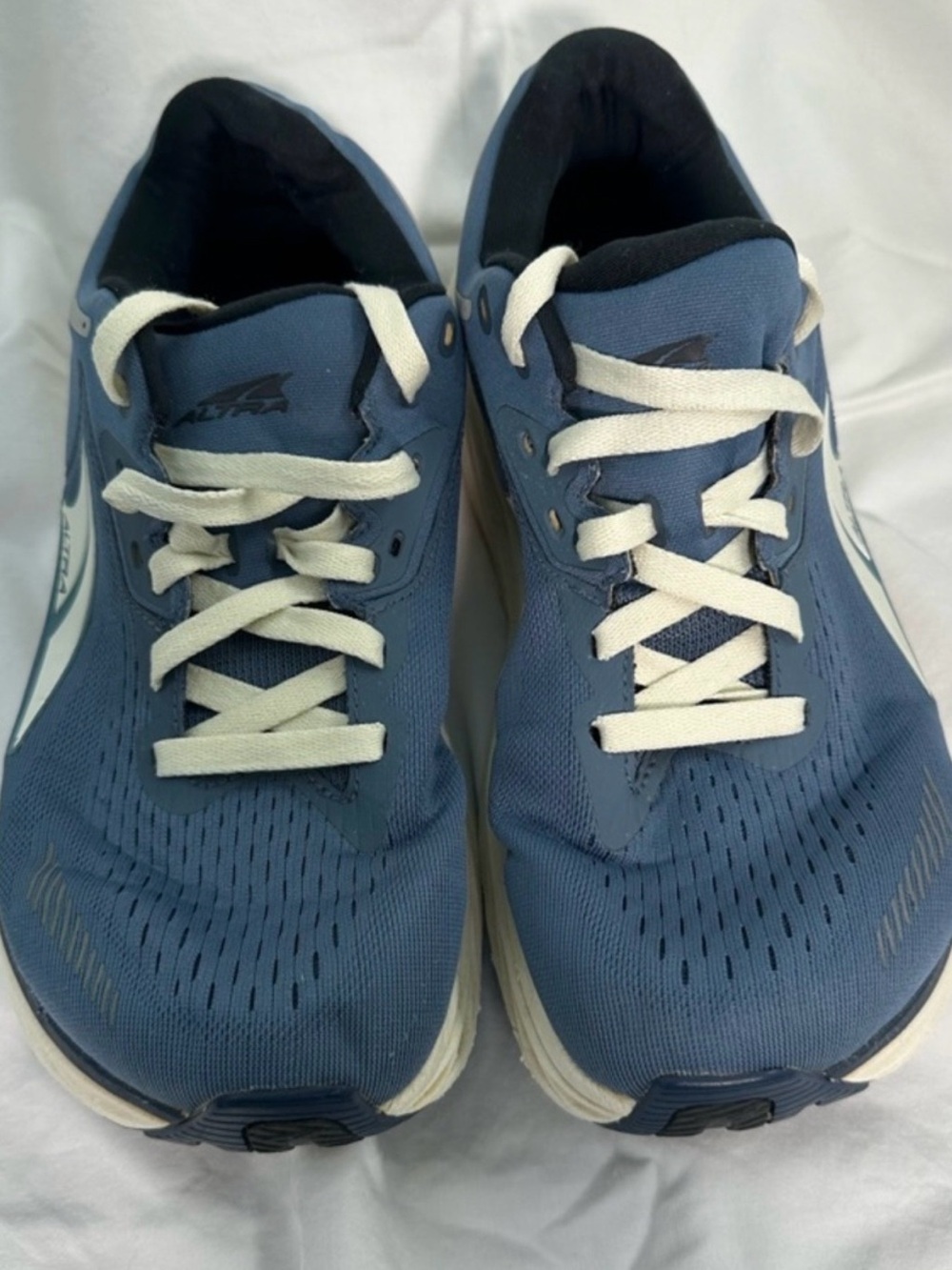 Via Olympus Altra Men's Blue Athletic Running Shoes with White Laces